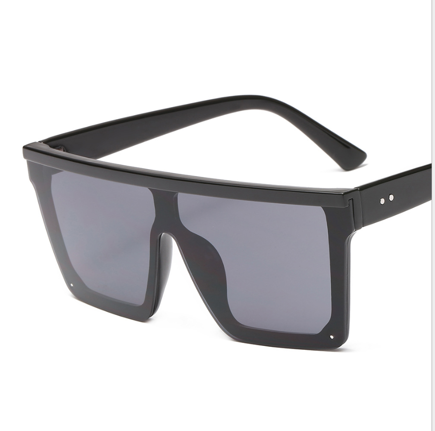 Vintage Women Black Sunglasses Oversized Square Classic  display picture 1