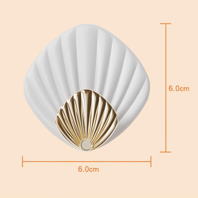 4pcs Creative Shell Shape Wall Hanging Hook Punch-free Strong Adhesive Hook Bathroom Kitchen Wall-mounted Seamless Sticky Hook  Shell Hook Non-Punching Strong Adhesive Adhesive Hook Bearing Door Behind Wall Bathroom Kitchen Key Holder