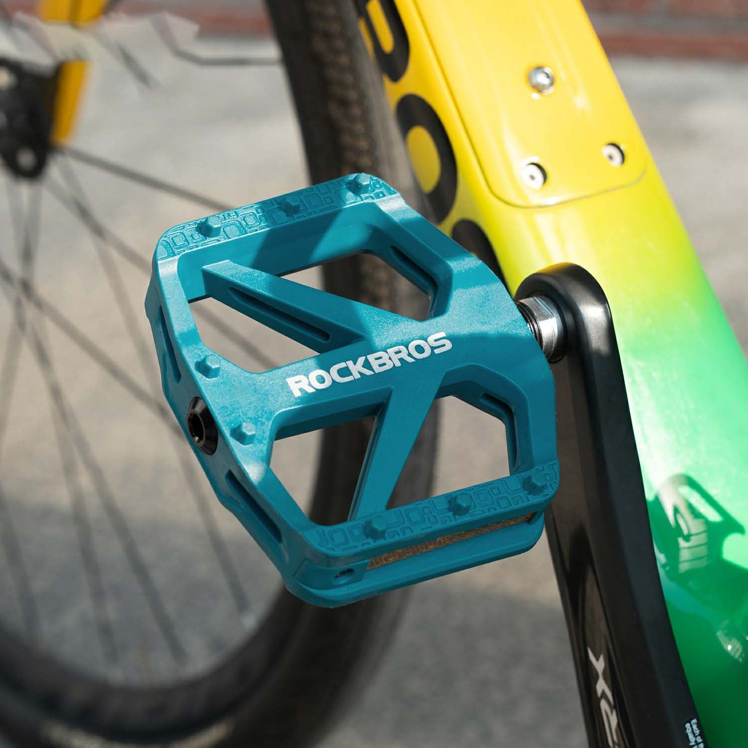 BP2602 Wide Platform Nylon Bike Pedals