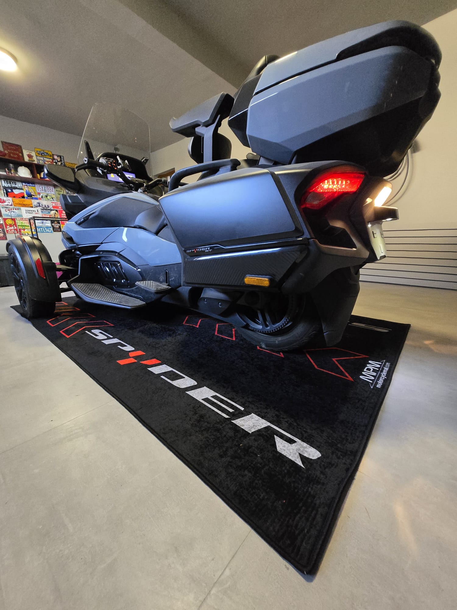 MPM Motorcycle Mat for Can-Am Spyder - MM7213
