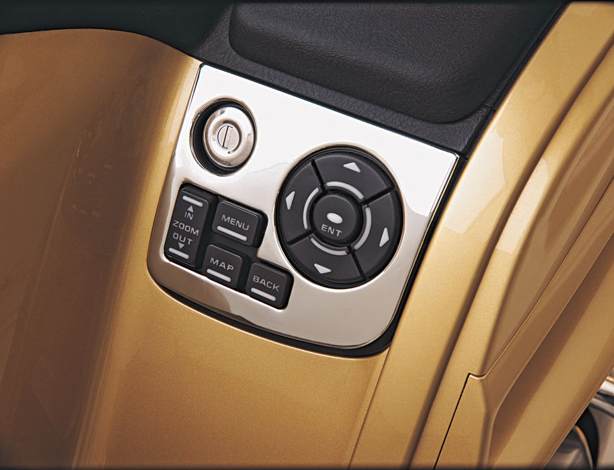 SHOW CHROME Right Control Panel Accent - Chrome 52-760 – winxwheels