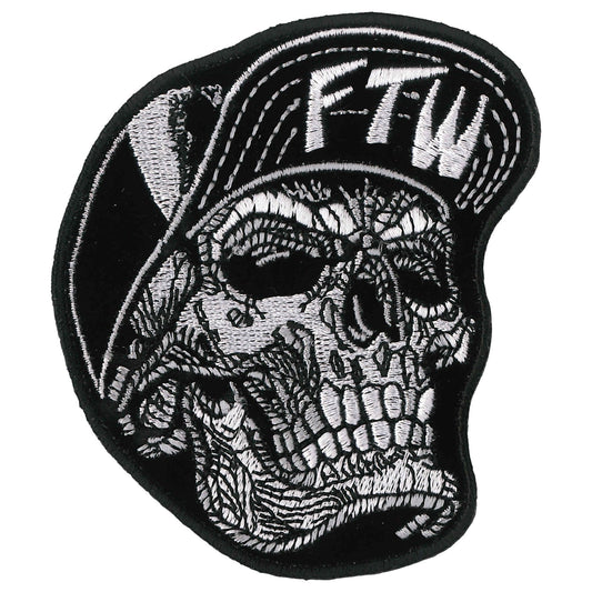 PPQ1143 Snapback Skull  3.5"x 3" Patch