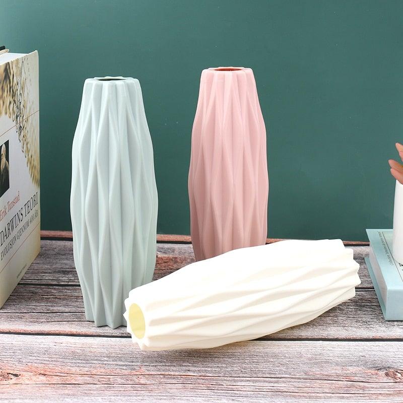 Creative Flower Vase White Imitation Ceramic Flower Pot Home Decor Plastic Vase Centerpieces and Events Ornamnet Decoration For Wedding Home Office Party Hotel Yard  Restaurant Patio Festive Furnishing