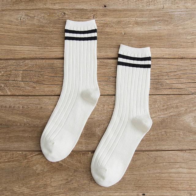 New Loose Solid Colors High School Girls Cute Socks Needles Knitting Cotton Scrunch Socks For Women