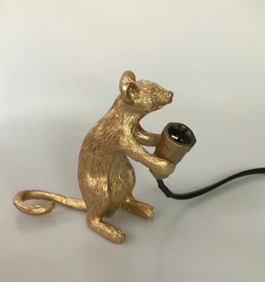 Postmodern Resin Animal Rat Mouse Table Lamp Small Mini Mouse Cute LED Night Lights Home Décor Desk Lights Bedside Lamp Decorative Table Lamp Cute Study Lamps for Bedroom Décor