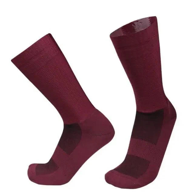 Simple Modern Design Anti Slip Silicone Cycling Socks  For Men Unique  Bicycle Running Socks Lightweight Breathable Sports Socks