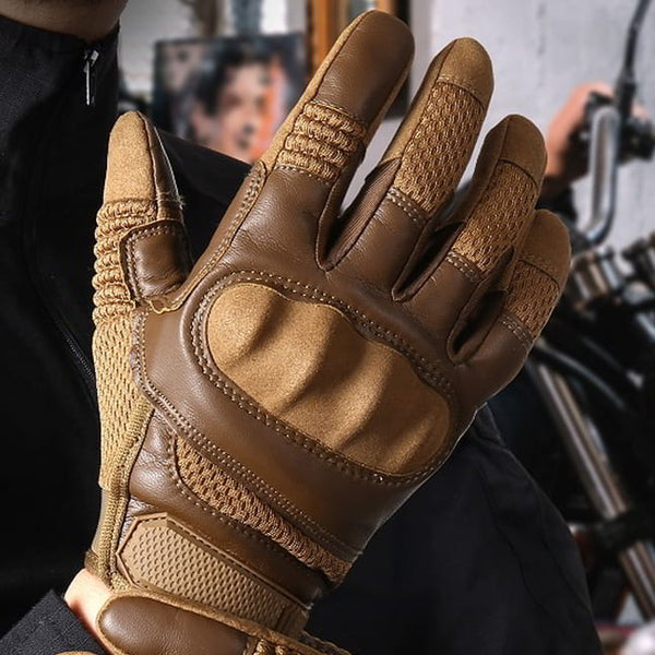 Winx Adapt Premium Leather Gloves Lifestyle 3